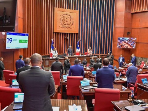 Los senadores acumulan ausencias a sesiones con excusas insostenibles
