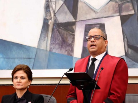 Desacato de sentencias del Tribunal Constitucional cuestan decenas de millones al Estado
