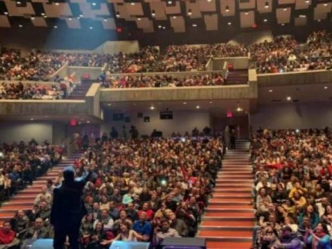 &ldquo;El Torito&rdquo; abarrota el Lehman Center de Nueva York
