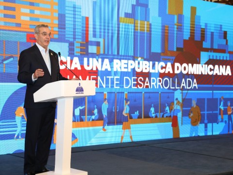 Presidente Abinader presenta las acciones que implementa el gobierno para lograr duplicar su PIB en el 2036