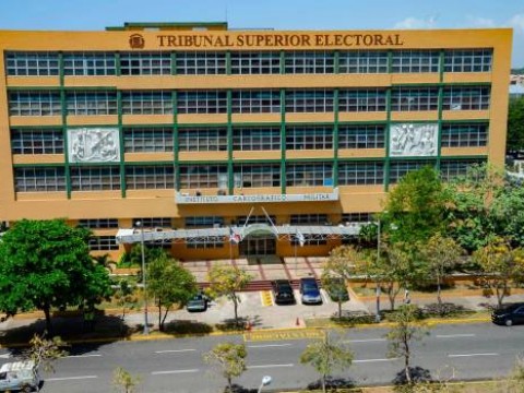 Inician procesos para escoger nuevos titulares del TSE
