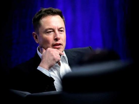 Elon Musk celebra con un baile el inicio de las ventas de Tesla en China