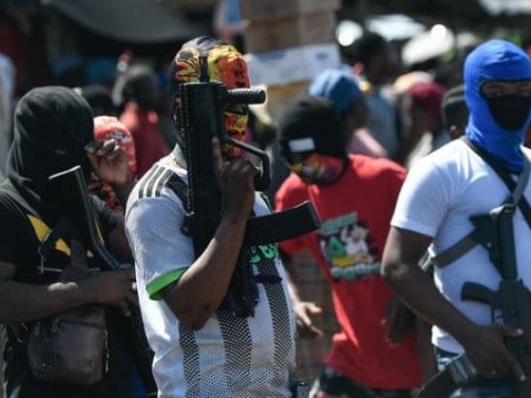 Pandilla mata a tres polic&iacute;as en una emboscada en Puerto Pr&iacute;ncipe