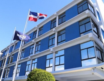 Entidades financieras deben informar m&aacute;s