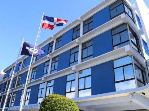 Entidades financieras deben informar m&aacute;s