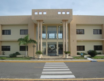 Escuelas vocacionales de las FFAA y la Polic&iacute;a empezaron hoy clases semipresenciales