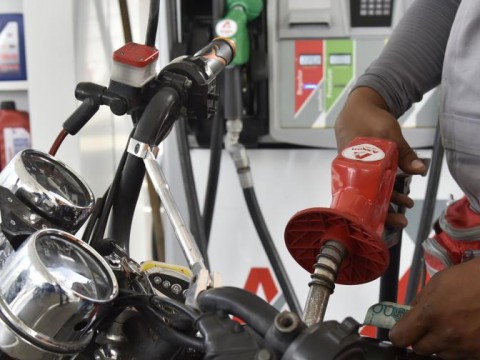 &iquest;Cu&aacute;les combustibles variar&aacute;n de precios a partir de este s&aacute;bado?