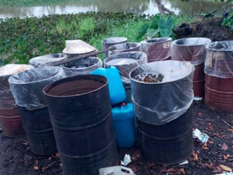 PN desmantela laboratorios clandestinos de cler&eacute;n en Monte Plata y Barahona