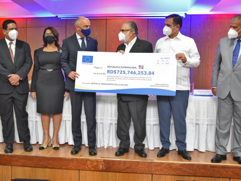 Gobierno Dominicano recibe donaci&oacute;n m&aacute;s RD$725 millones de la Uni&oacute;n Europea como apoyo al Presupuesto Nacional