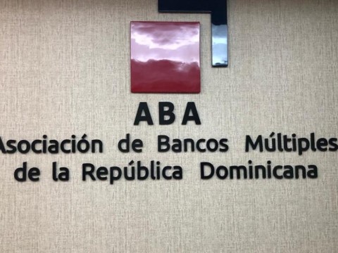 La ABA: ahorro en bancos m&uacute;ltiples dominicanos muestra estabilidad