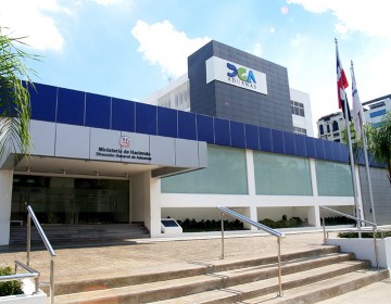 Aduanas capta RD$53,570.20 millones en primer cuatrimestre; 30% por encima de lo presupuestado