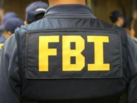 Investigan al FBI por colocar a agentes encubiertos en iglesias de EE.UU.