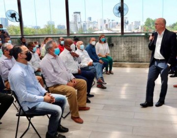 Dom&iacute;nguez Brito recibe respaldo de exfuncionarios de cara a comicios del 2024