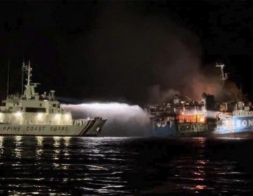 Al menos 12 muertos y 7 desaparecidos tras incendiarse un ferri en Filipinas