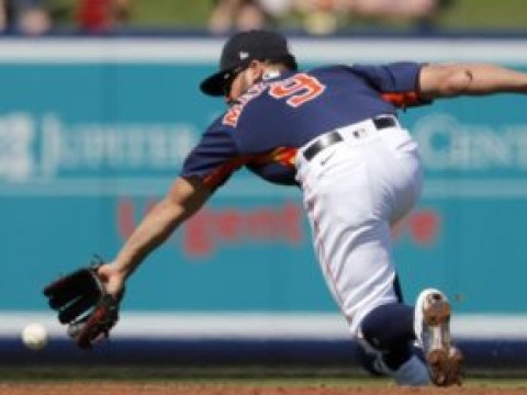 MLB iniciar&aacute; calentamientos para la pr&oacute;xima temporada sin p&uacute;blico 