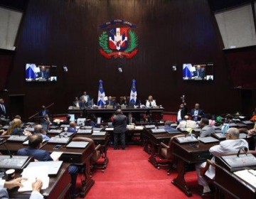 Diputados aprueban modificar C&oacute;digo Procesal Penal para que fiscales puedan perseguir robos y atracos