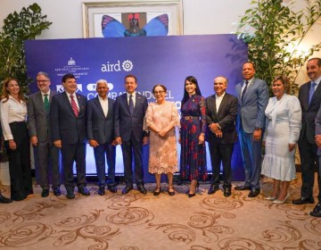 Industria y Comercio y AIRD celebran foro sobre combate al comercio il&iacute;cito