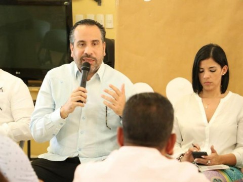 Alberto Rodr&iacute;guez busca provocar una sinergia en la educaci&oacute;n f&iacute;sica escolar en el pa&iacute;s