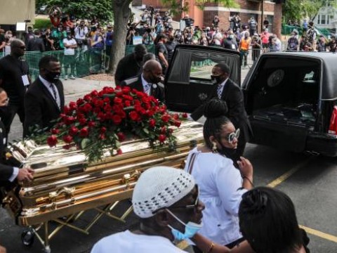 Mine&aacute;polis despide a George Floyd mientras sus verdugos se acusan entre ellos