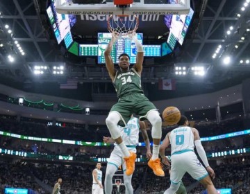Bucks humillan a Hornets y logran su 3er triunfo al hilo