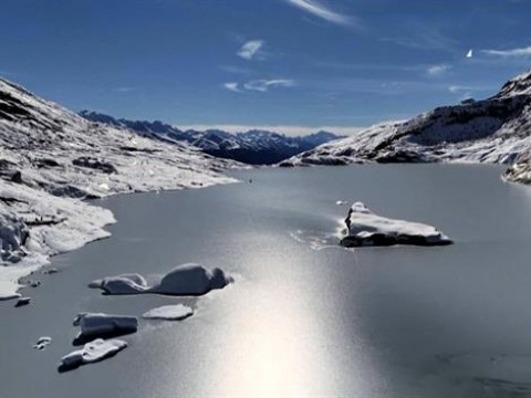 En diez a&ntilde;os, los glaciares suizos perdieron una cuarta parte de su volumen