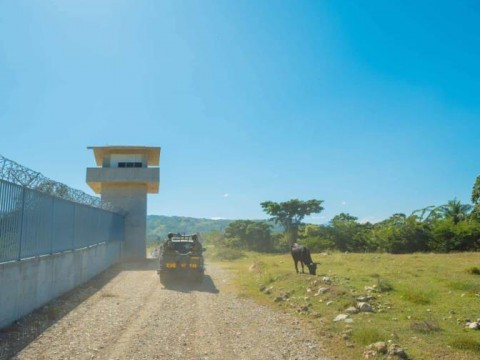 El Gobierno asegura que el muro en Dajab&oacute;n ha reducido los robos en un 80 %