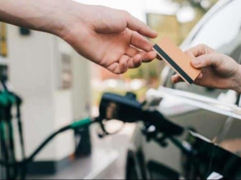 El gobierno anuncia varios cambios en precios de los combustibles