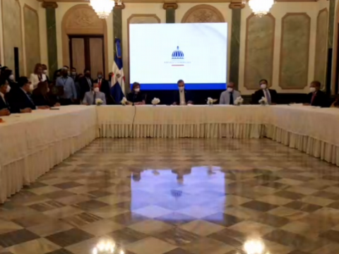 Gobierno mantendr&aacute; Toque de Queda en todo el territorio nacional 