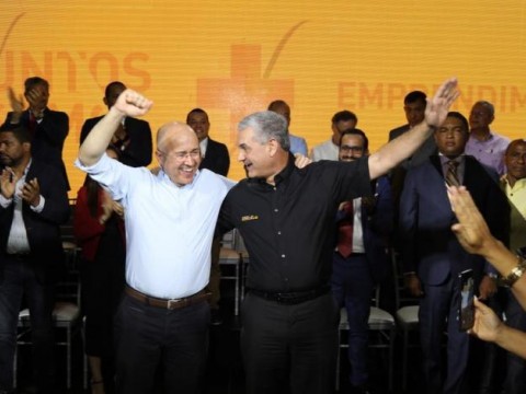 Gonzalo Castillo y Francisco Dom&iacute;nguez Brito proclaman justos somos mas