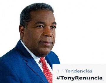 Humorista Fausto Mata pide renuncia de Tony Pe&ntilde;a Guaba