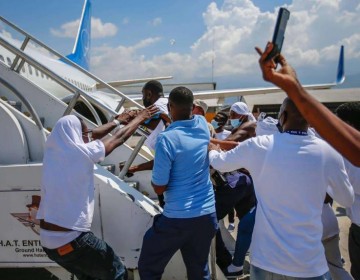 Estados Unidos lidera deportaciones de haitianos por mar y aire