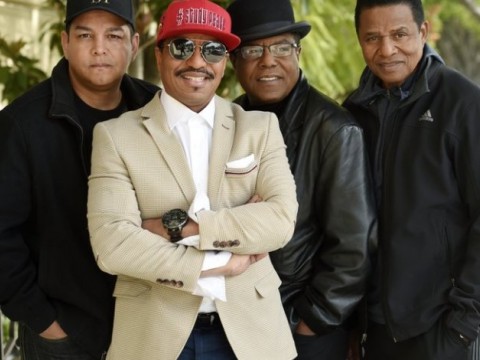 Hermanos defienden a Michael Jackson ante nuevo documental