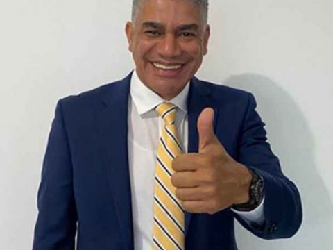 Holi Matos dice no percibir&aacute; sueldo por asesor&iacute;a; ser&aacute; director de comunicaci&oacute;n de C&aacute;mara baja