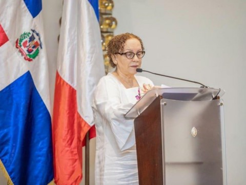 Procuradora Miriam Germ&aacute;n Brito favorece desarrollo del arbitraje como disciplina del Derecho