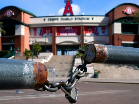 MLB y sindicato de peloteros muestran leve progreso en negociaciones para terminar paro patronal