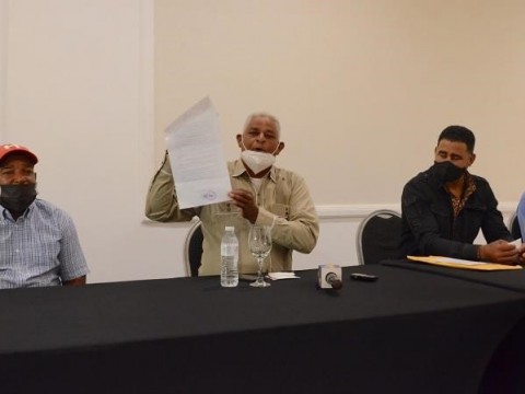 Productores y agricultores exigen devoluci&oacute;n de 30 veh&iacute;culos y equipos incautados por el IAD