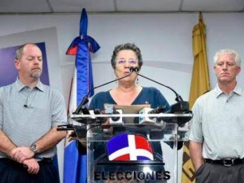 IFES saluda decisi&oacute;n de la JCE de suspender las elecciones municipales