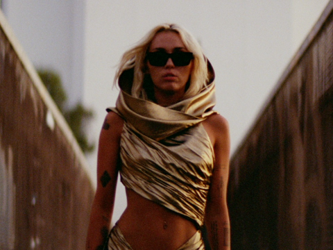 MILEY CYRUS presenta &ldquo;FLOWERS&rdquo;