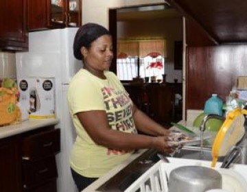 Resoluci&oacute;n de Trabajo no convence a dom&eacute;sticas ni a amas de casas
