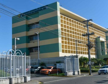 Los docentes se endeudan para viviendas, enseres, salud, veh&iacute;culos, turismo y hasta para cirug&iacute;as est&eacute;ticas