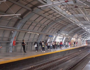 Normalizan servicio del metro tras choque que dej&oacute; heridos y p&aacute;nico