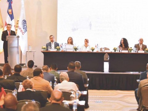 Partidos pol&iacute;ticos: JCE reacciona tarde al proselitismo