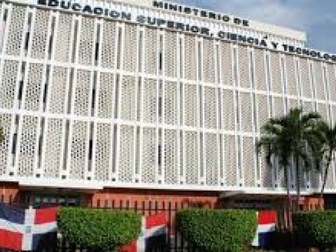 En las universidades privadas hay una deserci&oacute;n entre un 35% y 40% por el COVID-19