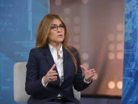 Alcaldesa de la Capital saluda cierre del mercado de Las Pulgas