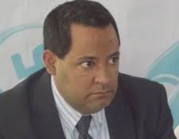 Tribunal ordena mantener prisi&oacute;n preventiva a expresidente de Fenabanca, William Rosario