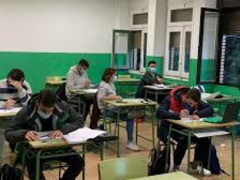 Espa&ntilde;a: Detienen en Madrid a profesor acusado de abusar de 36 ni&ntilde;os