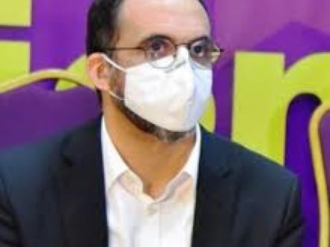 Exministro de educaci&oacute;n Andr&eacute;s Navarro propone clases semipresenciales