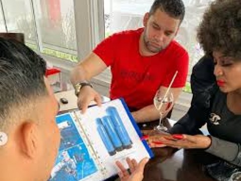 Amara la Negra inicia campa&ntilde;a para suplir agua potable a hogares de RD