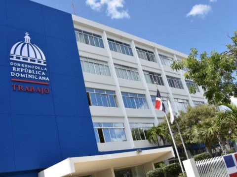 Ministerio de Trabajo exhorta implementar teletrabajo tras lluvias por disturbio tropical