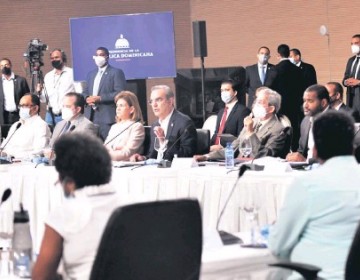 Debaten reforma constitucional